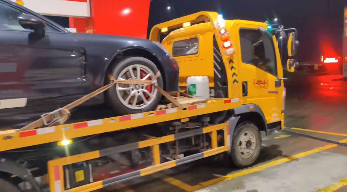 井陉矿区行车途中遇到突发状况该如何呼叫道路救援？